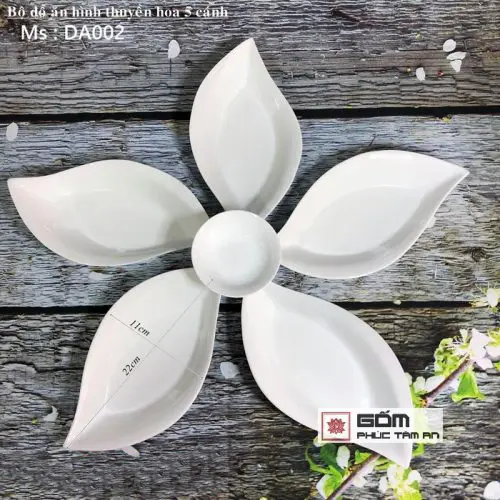 Khay sứ đựng đồ ăn màu trắng 5 cánh lá đẹp