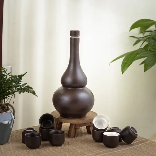 Nậm rượu in logo thương hiệu 1L